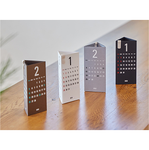 卓上カレンダー Re+g Triangular