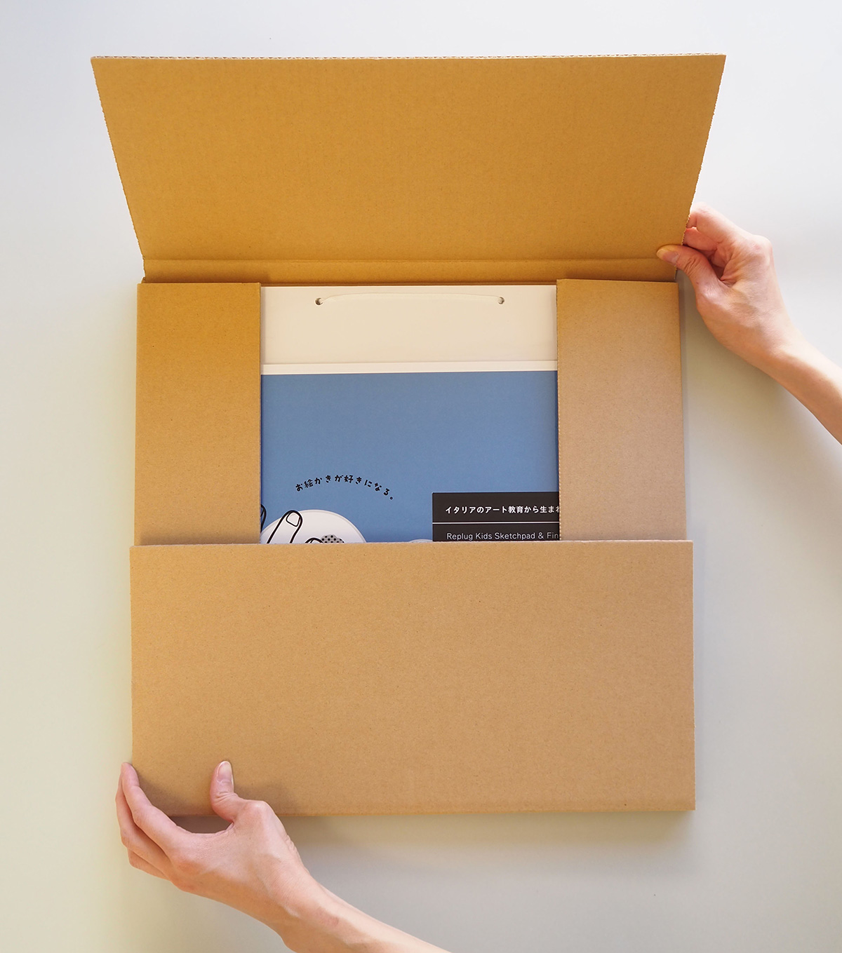 専用ダンボールでお届けします 